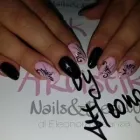 Immagine 8 azienda ARTISTIK NAILS E BEAUTY Servizi di bellezza in Pescara