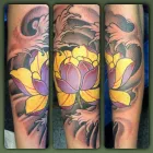 Immagine 7 azienda FUNKY CORNER TATTOO DI PARACCHINO ALESSIO Tatuaggio e piercing in Varese