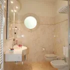 Immagine 7 azienda HOTEL CASTELLO Viaggi e turismo in Modena