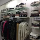 Immagine 3 azienda MEDIYACHTING - ABBIGLIAMENTO SPORTWEARS Veicoli in Messina