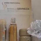 Immagine 3 azienda PARISI PARRUCCHIERI Servizi di bellezza in Prato
