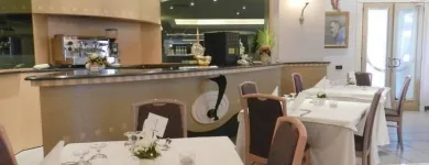 Immagine 4 azienda ALBERGO SAN MICHELE Viaggi e turismo in San Giovanni Rotondo FG