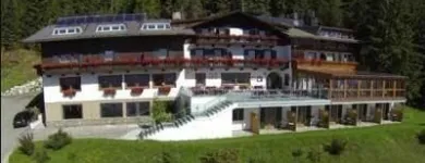 Immagine 7 azienda ALPEN HOTEL RATSBERG MONTE ROTA - RISTORANTE Viaggi e turismo in Dobbiaco BZ