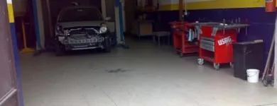 Immagine 5 azienda AUTOCARROZZERIA MONTEMARANO Veicoli in Sant'angelo Dei Lombardi AV