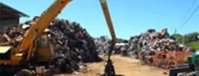 Immagine 6 azienda AUTODEMOLIZIONI PICCOLINO Sfasciacarrozze e demolizione di carcasse in Castiglione A Casauria PE