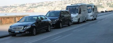 Immagine 3 azienda CAMMAROTA VIAGGI - BUS E LIMO SERVICE Viaggi e turismo in Napoli