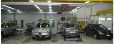Immagine 2 azienda CARROZZERIA CL Veicoli in Montichiari BS
