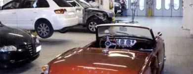 Immagine 6 azienda CARROZZERIA LUNA S.R.L. DI GAGGIONI RENZO & FIGLI Vendita e riparazione parabrezza in Varese