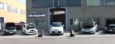 Immagine 2 azienda CARROZZERIA RD SERVICE Vendita e riparazione parabrezza in Nichelino TO