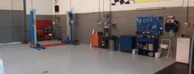 Immagine 6 azienda CARROZZERIA RD SERVICE Vendita e riparazione parabrezza in Nichelino TO