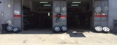 Immagine 1 azienda CATANIA GOMME Veicoli in Castellammare Di Stabia NA