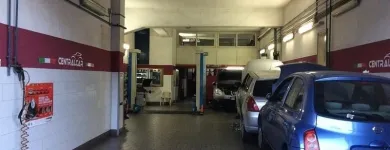 Immagine 1 azienda CENTRAL CAR OFFICINA REVISIONI AUTO GOMMISTA ELETTRAUTO Veicoli in San Giovanni La Punta CT