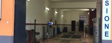 Immagine 8 azienda CENTRAL CAR OFFICINA REVISIONI AUTO GOMMISTA ELETTRAUTO Veicoli in San Giovanni La Punta CT