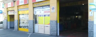 Immagine 3 azienda DI CAROLO ALESSANDRO - PNEUMATICI REVISIONI AUTORIPARAZIONI Veicoli in Torino