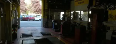 Immagine 5 azienda DI CAROLO ALESSANDRO - PNEUMATICI REVISIONI AUTORIPARAZIONI Veicoli in Torino
