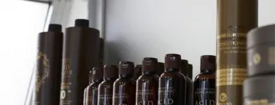 Immagine 3 azienda ERRE PARRUCCHIERI - SALONE BIO NATURALE Servizi di bellezza in Pescara