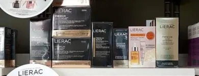 Immagine 1 azienda FARMACIA DELLA SALUTE Shopping e acquisti in Como