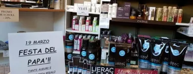 Immagine 3 azienda FARMACIA DELLA SALUTE Shopping e acquisti in Como
