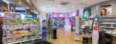 Immagine 1 azienda FARMACIA DR. LANZANI DELLA DR.SSA CAROLINA Shopping e acquisti in Brescia