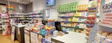 Immagine 3 azienda FARMACIA DR. LANZANI DELLA DR.SSA CAROLINA Shopping e acquisti in Brescia