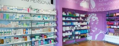 Immagine 5 azienda FARMACIA DR. LANZANI DELLA DR.SSA CAROLINA Shopping e acquisti in Brescia
