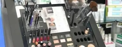 Immagine 1 azienda FARMACIA FORLANI Shopping e acquisti in Ferrara