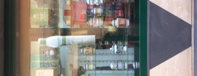 Immagine 6 azienda FARMACIA SANTA CROCE - DR. GUIDO MARIA SCAMARCIO Shopping e acquisti in Napoli