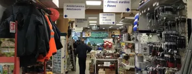 Immagine 1 azienda FERRAMENTA MACCECCHINI Vernici in Bizzozero VA