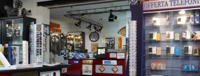 Immagine 4 azienda FOTO-OTTICA NECCHI Shopping e acquisti in Samarate VA