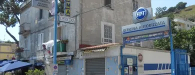 Immagine 1 azienda GARAGE GAMMA Veicoli in Napoli