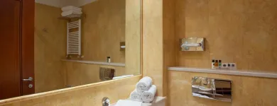 Immagine 1 azienda HOLIDAY INN CAGLIARI Viaggi e turismo in Cagliari