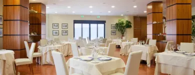 Immagine 4 azienda HOLIDAY INN CAGLIARI Viaggi e turismo in Cagliari