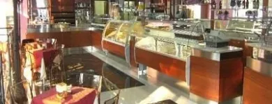 Immagine 7 azienda IN & OUT PIZZERIA E PASTICCERIA Shopping e acquisti in Tradate VA