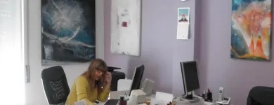 Immagine 3 azienda LANGUAGE POINT Traduttore in Cantù