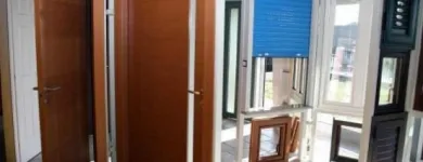 Immagine 1 azienda M.C.M. SERRAMENTI Shopping e acquisti in Malnate VA