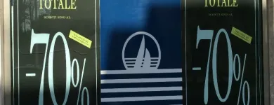 Immagine 5 azienda MEDIYACHTING - ABBIGLIAMENTO SPORTWEARS Veicoli in Messina