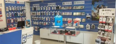 Immagine 2 azienda NEGOZIO VODAFONE 3 FASTWEB LINKEM AMTEL TELEFONIA Shopping e acquisti in Fonte Nuova RM