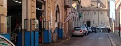 Immagine 1 azienda OFFICINA PERONTI Veicoli in Roma