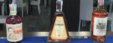 Immagine 6 azienda OLD FASHIONED PUB PIZZERIA BRACERIA LOUNGE BAR Sala per banchetti in Somma Vesuviana NA