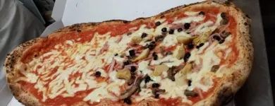Immagine 9 azienda OLD FASHIONED PUB PIZZERIA BRACERIA LOUNGE BAR Sala per banchetti in Somma Vesuviana NA