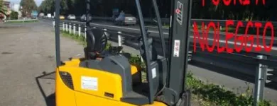 Immagine 3 azienda OMNIA CARRELLI SRL Noleggio di macchine per edilizia in Catania