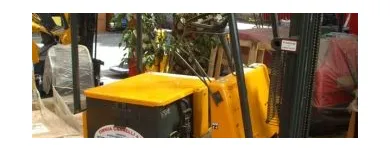 Immagine 6 azienda OMNIA CARRELLI SRL Noleggio di macchine per edilizia in Catania