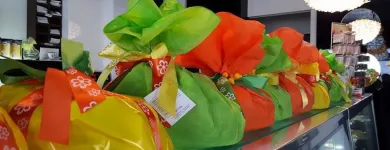 Immagine 5 azienda PASTICCERIA GELATERIA CAFFETTERIA FURIANI Shopping e acquisti in Arcisate VA