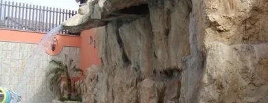 Immagine 3 azienda PIANETA ROCCE Sport e tempo libero in Pozzuoli NA