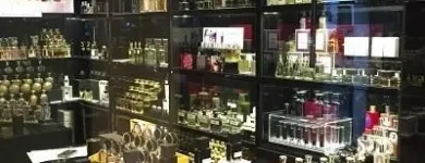 Immagine 2 azienda PROFUMO POERIO 33 Shopping e acquisti in Napoli