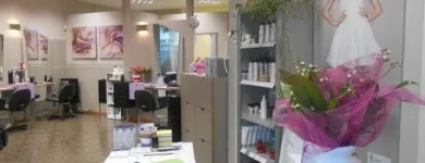 Immagine 7 azienda SALONE LADY LINE Servizi di bellezza in Lavis TN