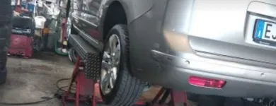 Immagine 2 azienda SATEP PNEUMATICI Veicoli in Napoli