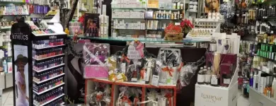 Immagine 2 azienda TLM HAIR & BODY Shopping e acquisti in Pompei NA