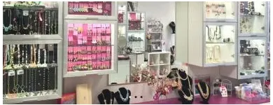 Immagine 3 azienda TROUBADOUR Shopping e acquisti in Vittorio Veneto TV