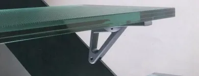 Immagine 4 azienda VETRERIA DESIGN CANDELI Vetro e specchi in Maranello MO